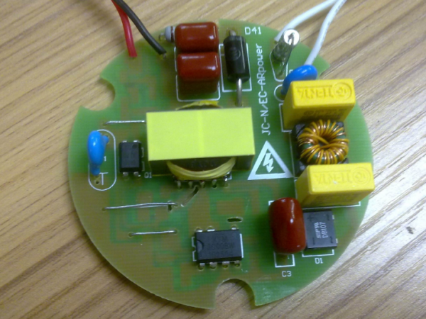 鋁電解電容高溫天氣使用需要注意哪些？